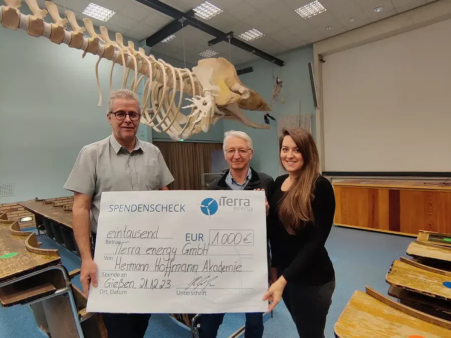 iTerra energy unterstützt Hermann-Hoffmann-Akademie Gießen mit großzügiger Spende